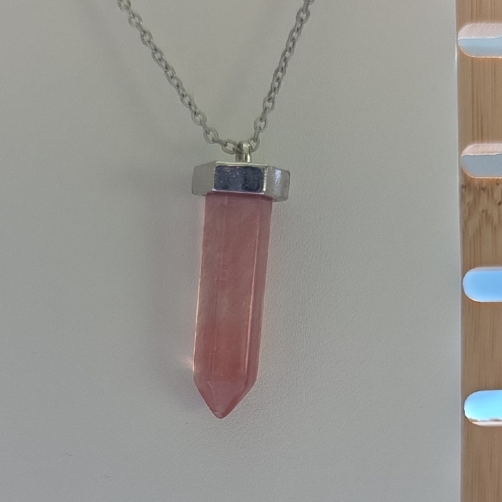 Elegant Pink Crystal Pendant Necklace